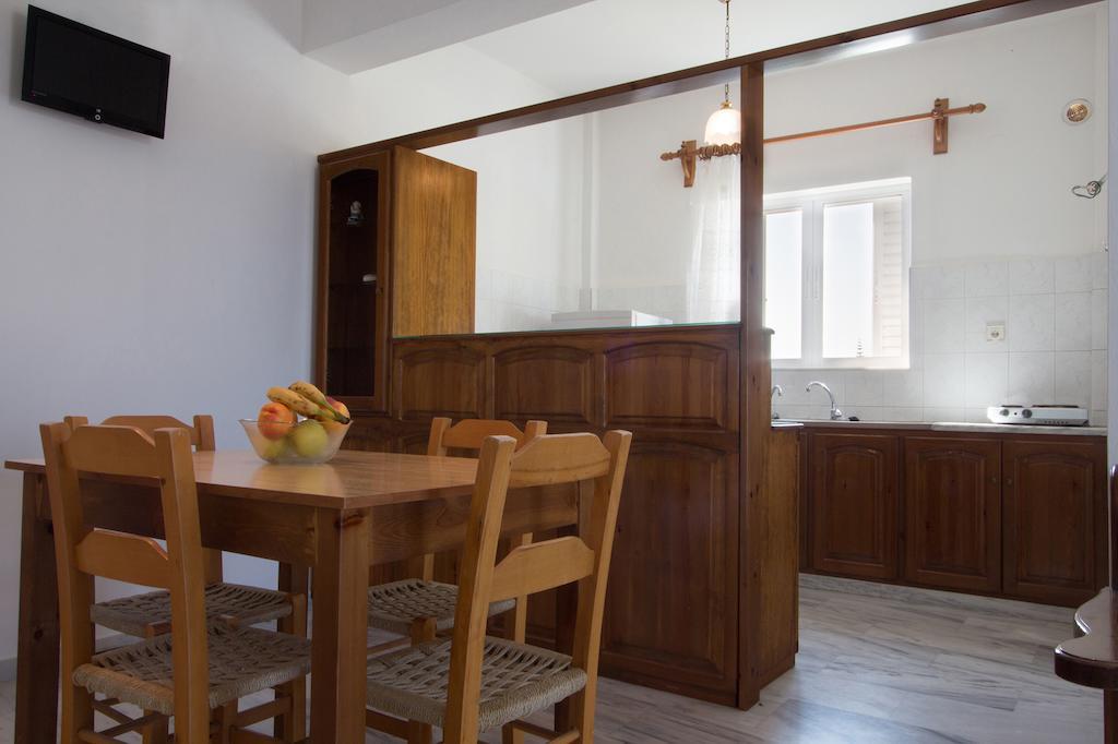 Elena Rooms & Apartments Йеранион Номер фото